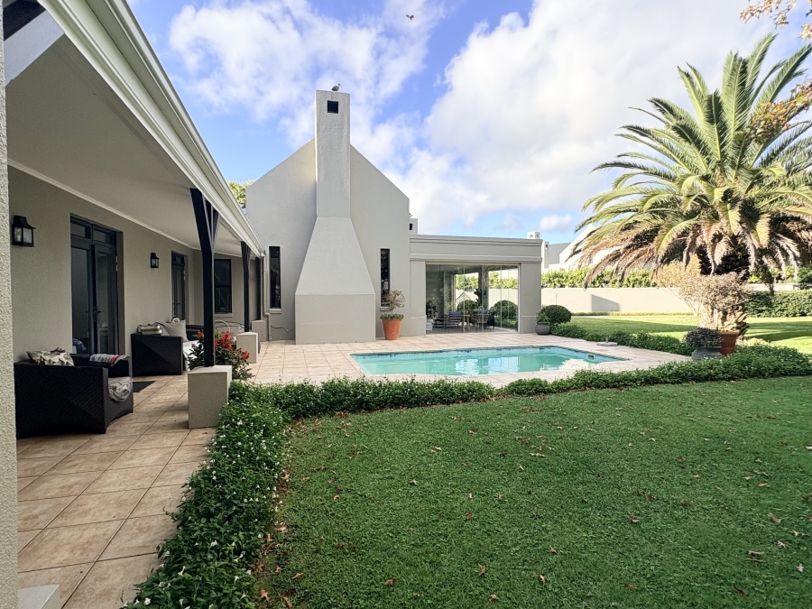 3 Bedroom Property for Sale in Constantia Western Cape
